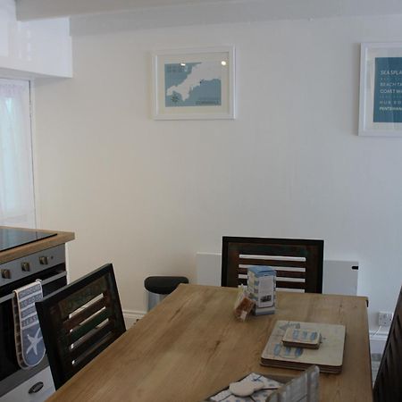 Lil' Nauti Villa Pentewan Room photo